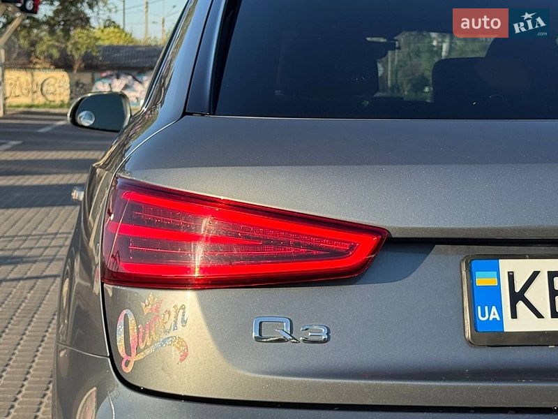 Внедорожник / Кроссовер Audi Q3 2015 в Днепре