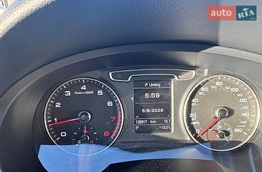 Внедорожник / Кроссовер Audi Q3 2015 в Днепре