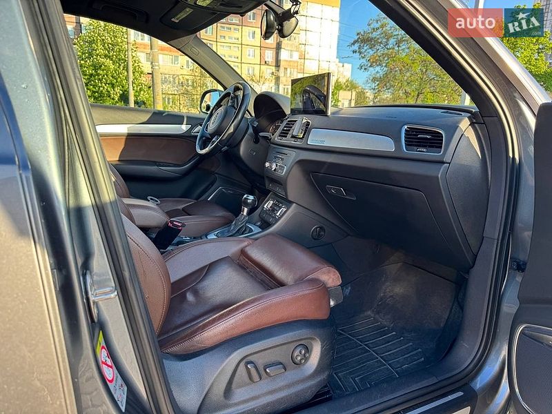 Внедорожник / Кроссовер Audi Q3 2015 в Днепре
