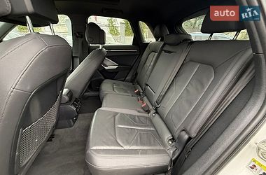 Внедорожник / Кроссовер Audi Q3 2020 в Стрые