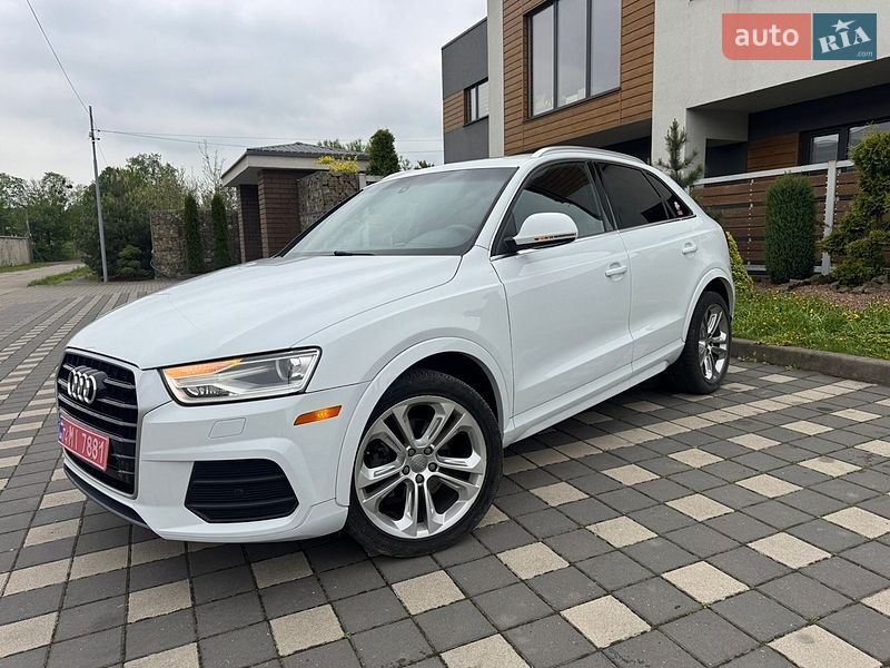 Внедорожник / Кроссовер Audi Q3 2017 в Стрые