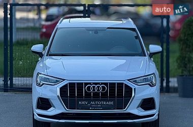 Позашляховик / Кросовер Audi Q3 2020 в Києві