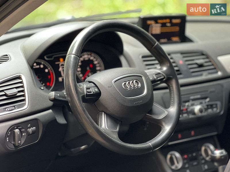 Внедорожник / Кроссовер Audi Q3 2014 в Ивано-Франковске