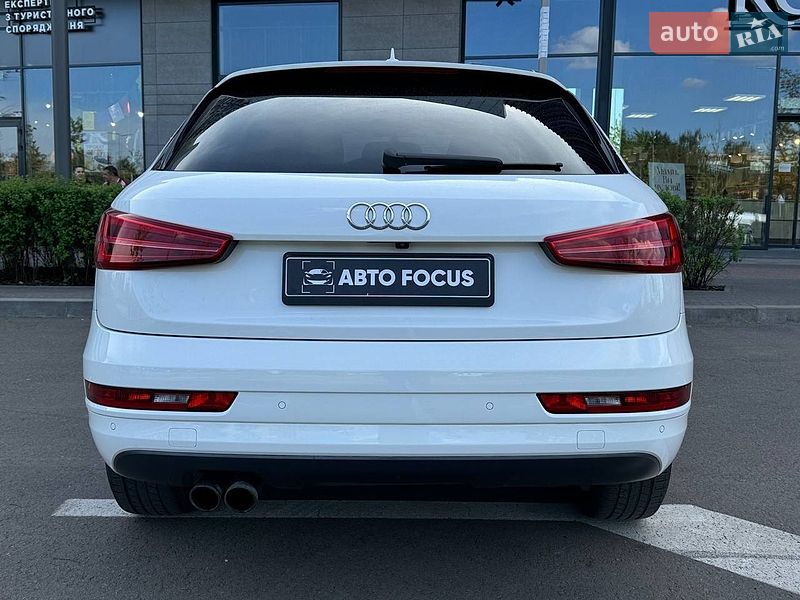 Внедорожник / Кроссовер Audi Q3 2017 в Киеве