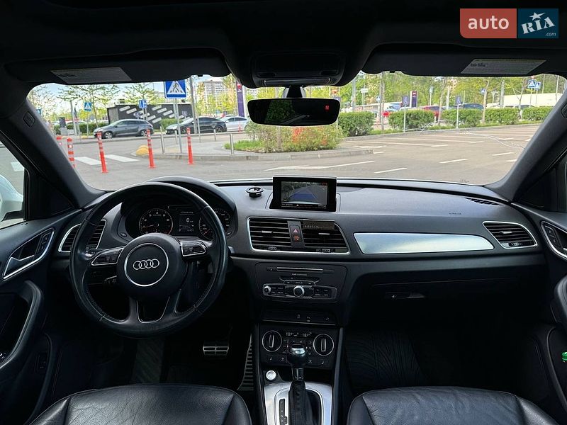 Внедорожник / Кроссовер Audi Q3 2017 в Киеве
