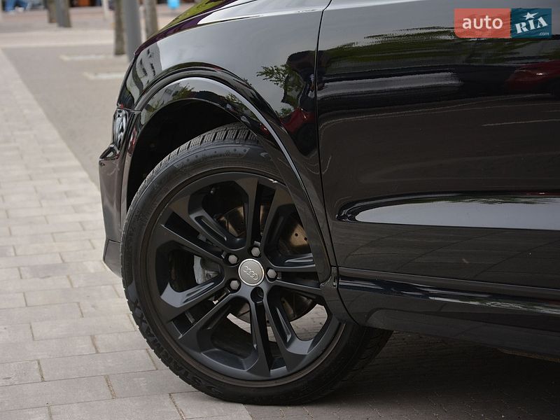 Позашляховик / Кросовер Audi Q3 2016 в Києві