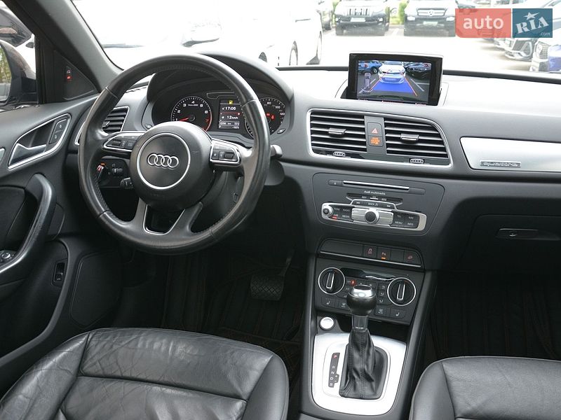 Позашляховик / Кросовер Audi Q3 2016 в Києві