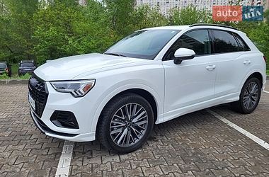Внедорожник / Кроссовер Audi Q3 2022 в Киеве