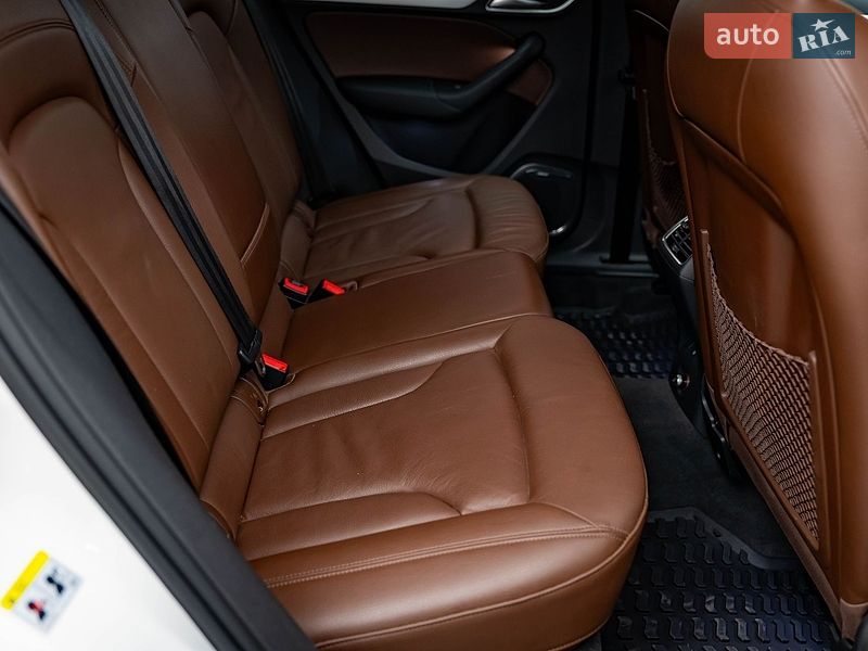 Внедорожник / Кроссовер Audi Q3 2016 в Киеве