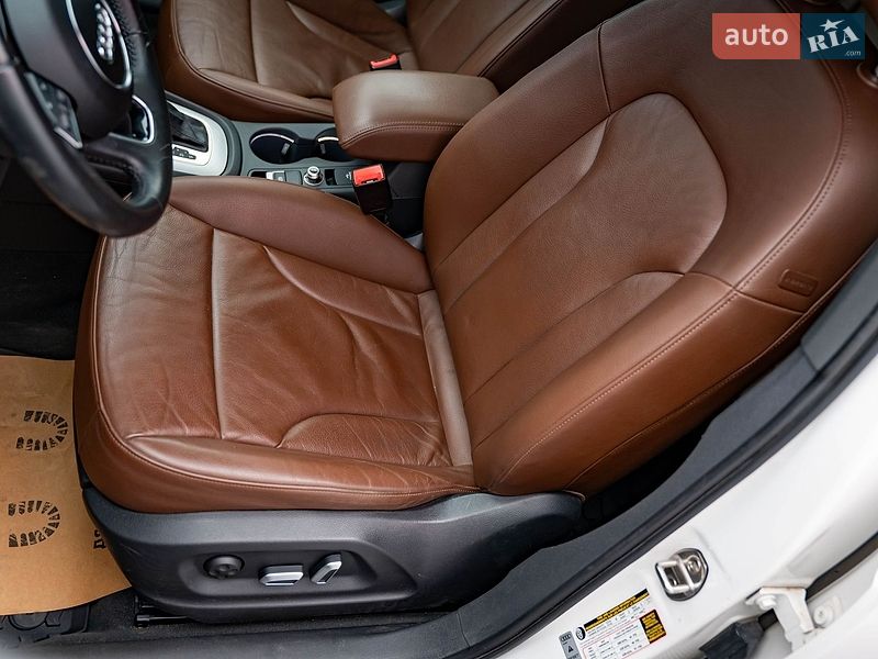 Внедорожник / Кроссовер Audi Q3 2016 в Киеве