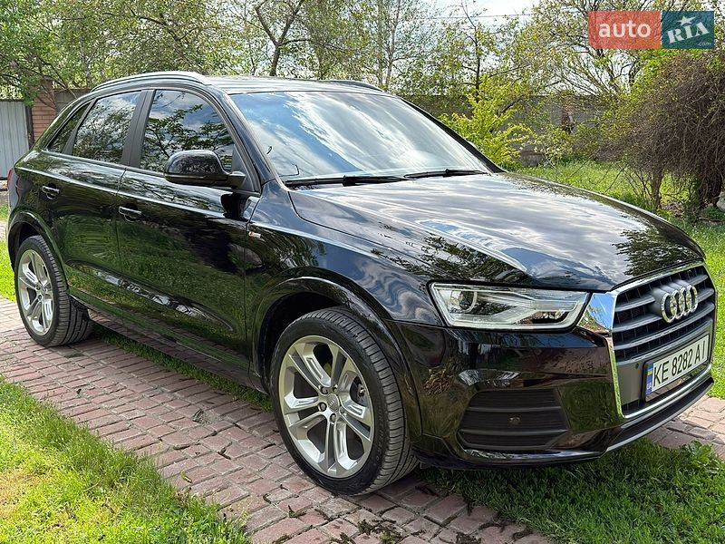 Внедорожник / Кроссовер Audi Q3 2017 в Каменском
