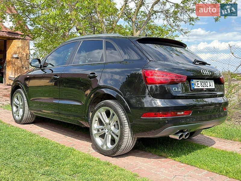 Внедорожник / Кроссовер Audi Q3 2017 в Каменском