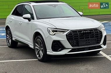 Внедорожник / Кроссовер Audi Q3 2023 в Киеве