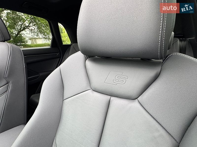 Внедорожник / Кроссовер Audi Q3 2023 в Киеве