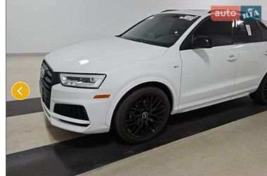 Позашляховик / Кросовер Audi Q3 2017 в Львові