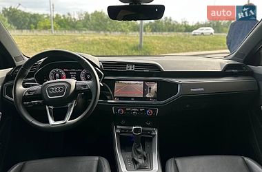 Позашляховик / Кросовер Audi Q3 2024 в Києві