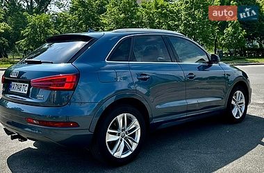 Позашляховик / Кросовер Audi Q3 2015 в Києві