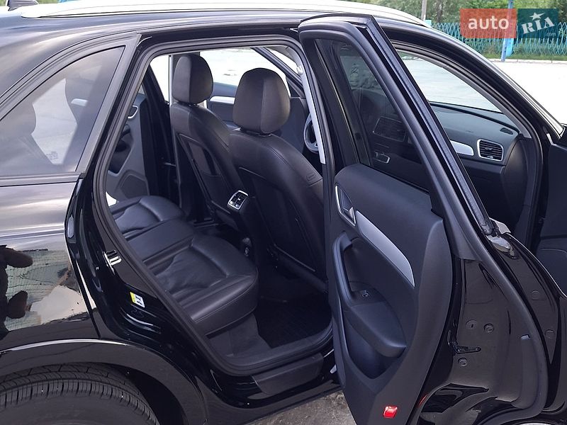 Позашляховик / Кросовер Audi Q3 2016 в Чернівцях
