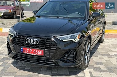 Внедорожник / Кроссовер Audi Q3 2020 в Киеве