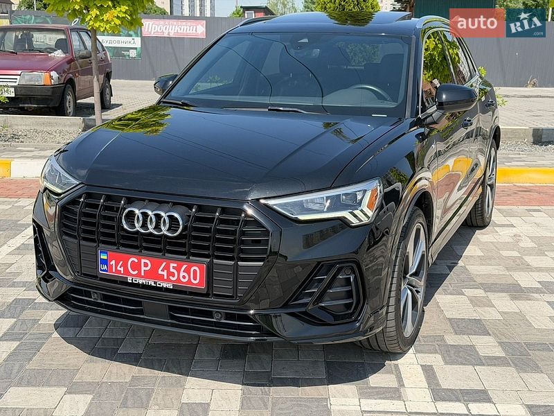 Внедорожник / Кроссовер Audi Q3 2020 в Киеве