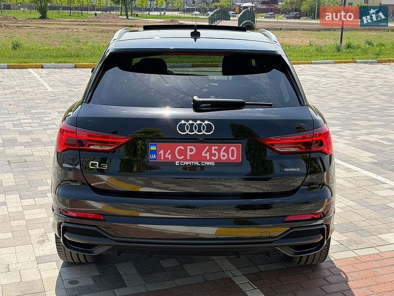 Внедорожник / Кроссовер Audi Q3 2020 в Киеве