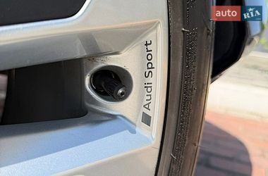 Внедорожник / Кроссовер Audi Q3 2020 в Киеве