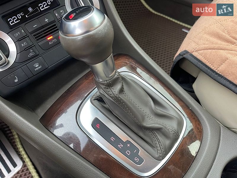 Внедорожник / Кроссовер Audi Q3 2013 в Николаеве
