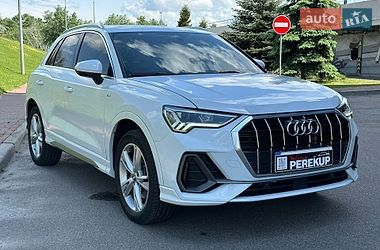 Позашляховик / Кросовер Audi Q3 2019 в Києві