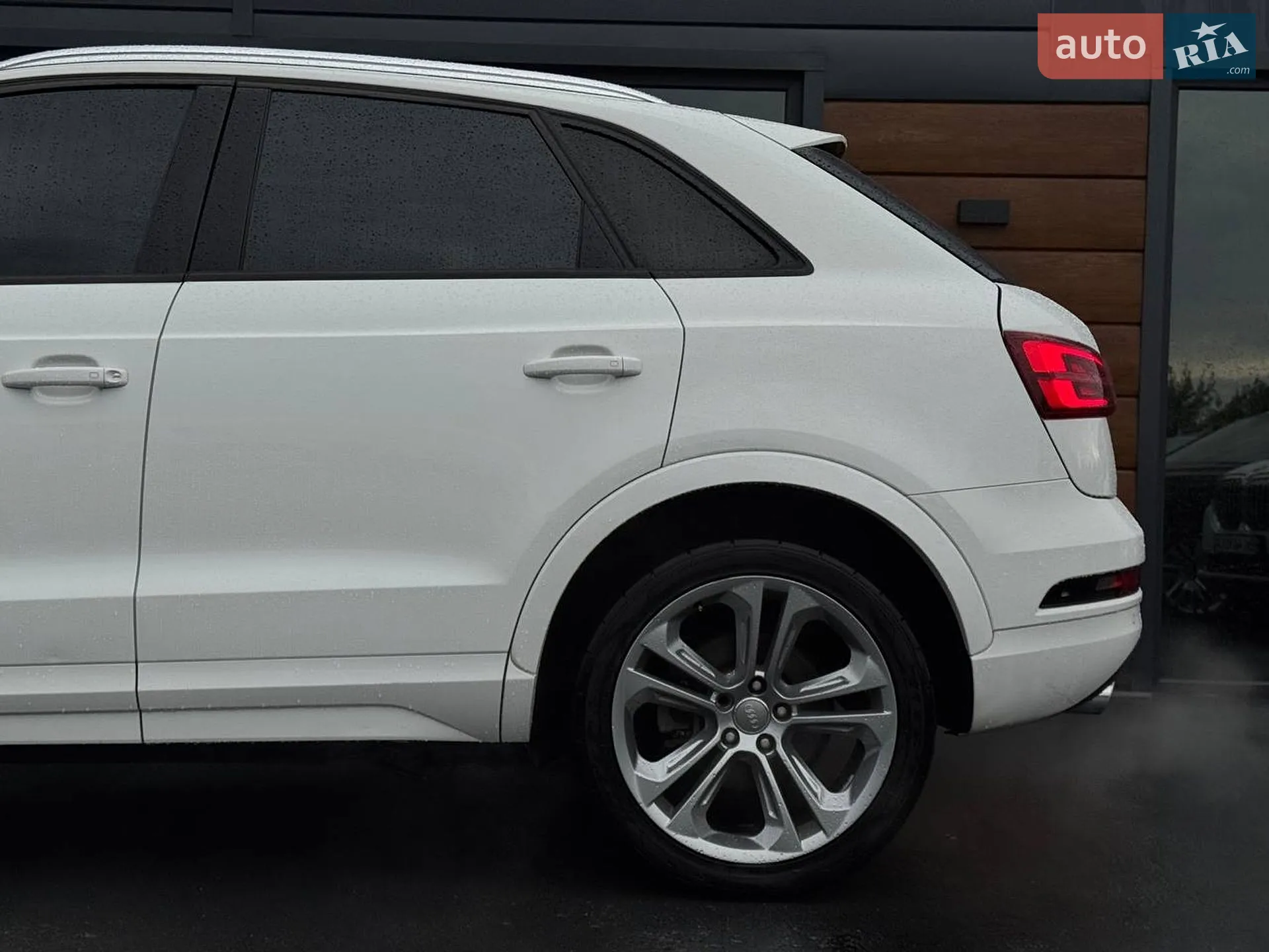 2017 Audi Q3 - мініатюра 16