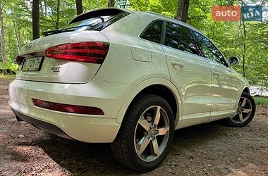 Внедорожник / Кроссовер Audi Q3 2015 в Львове