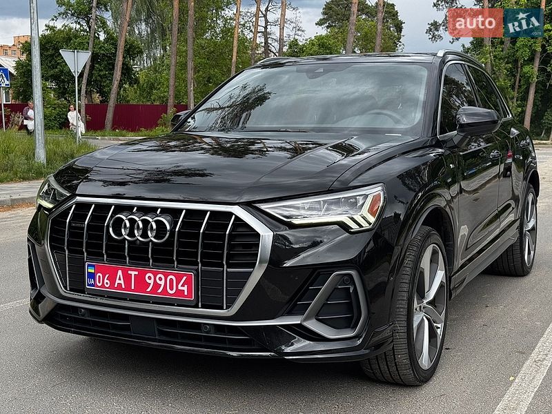 Позашляховик / Кросовер Audi Q3 2020 в Житомирі