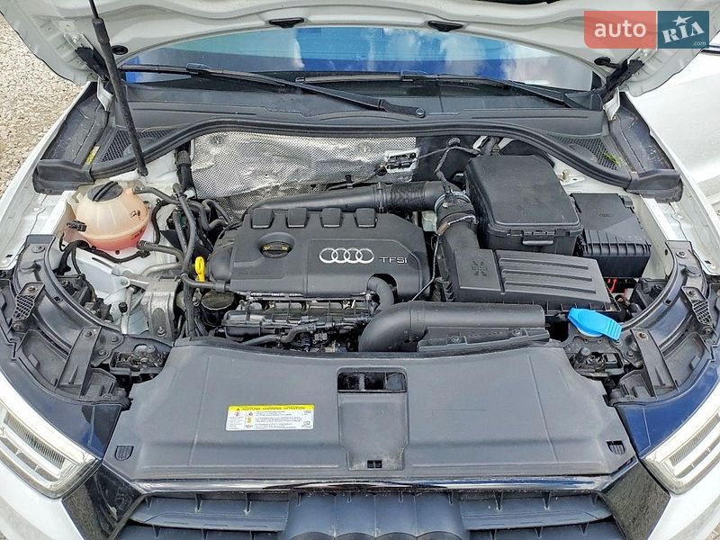Позашляховик / Кросовер Audi Q3 2016 в Львові фото 12 Позашляховик / Кросовер Audi Q3 2016 в Львові