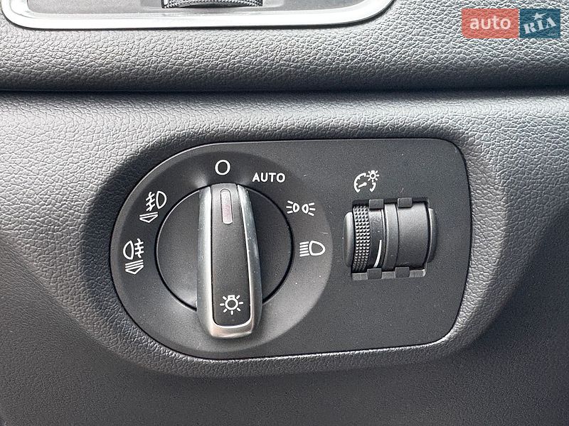 Позашляховик / Кросовер Audi Q3 2015 в Луцьку фото 21 Позашляховик / Кросовер Audi Q3 2015 в Луцьку