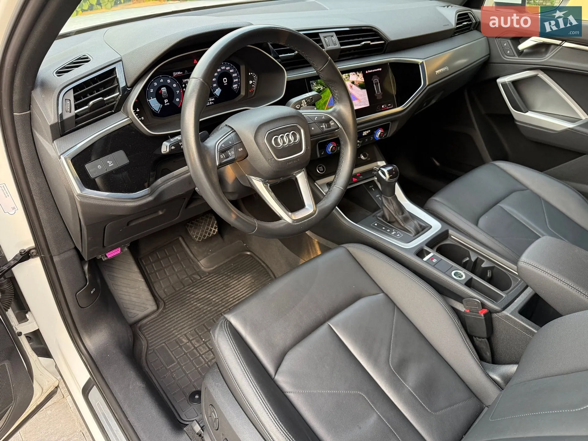 Audi Q3 2023 VIN WA1DECF33P1106205 фото оголошення 13 з 38