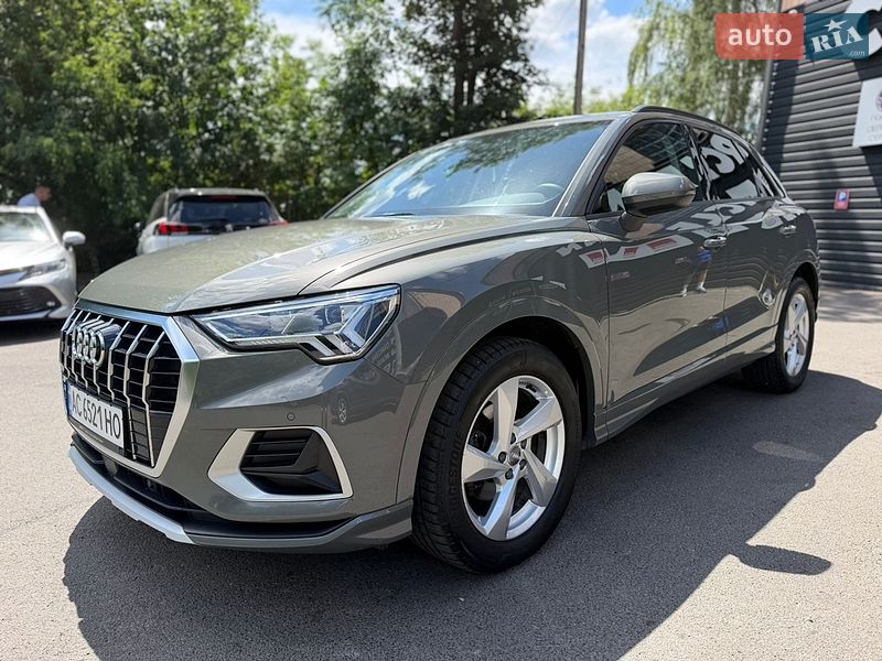 Внедорожник / Кроссовер Audi Q3 2020 в Луцке