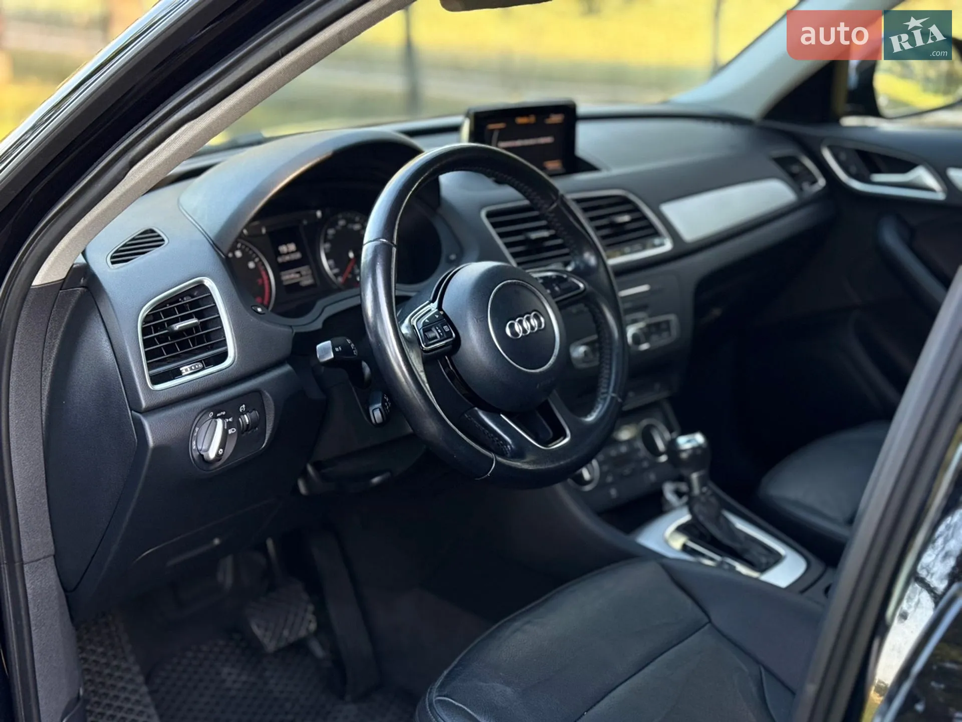 2017 Audi Q3 - мініатюра 11