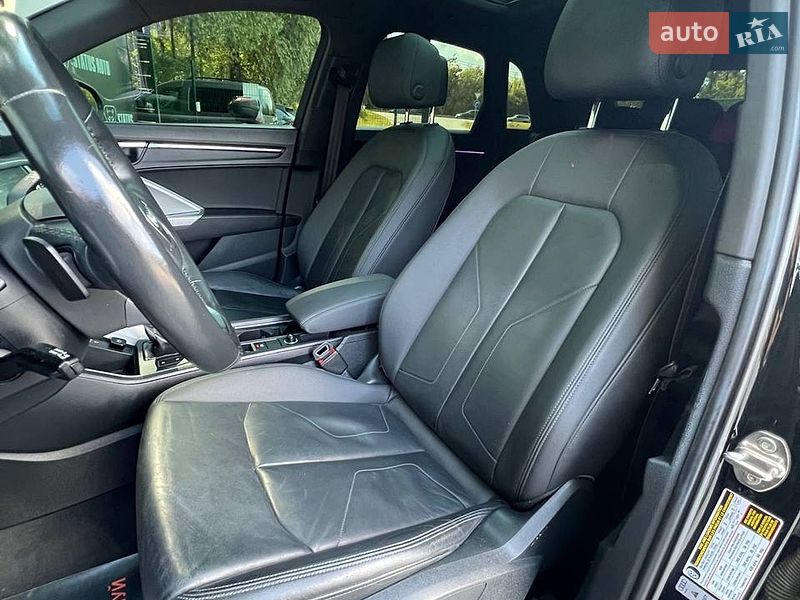 Позашляховик / Кросовер Audi Q3 2022 в Хмельницькому фото 16 Позашляховик / Кросовер Audi Q3 2022 в Хмельницькому