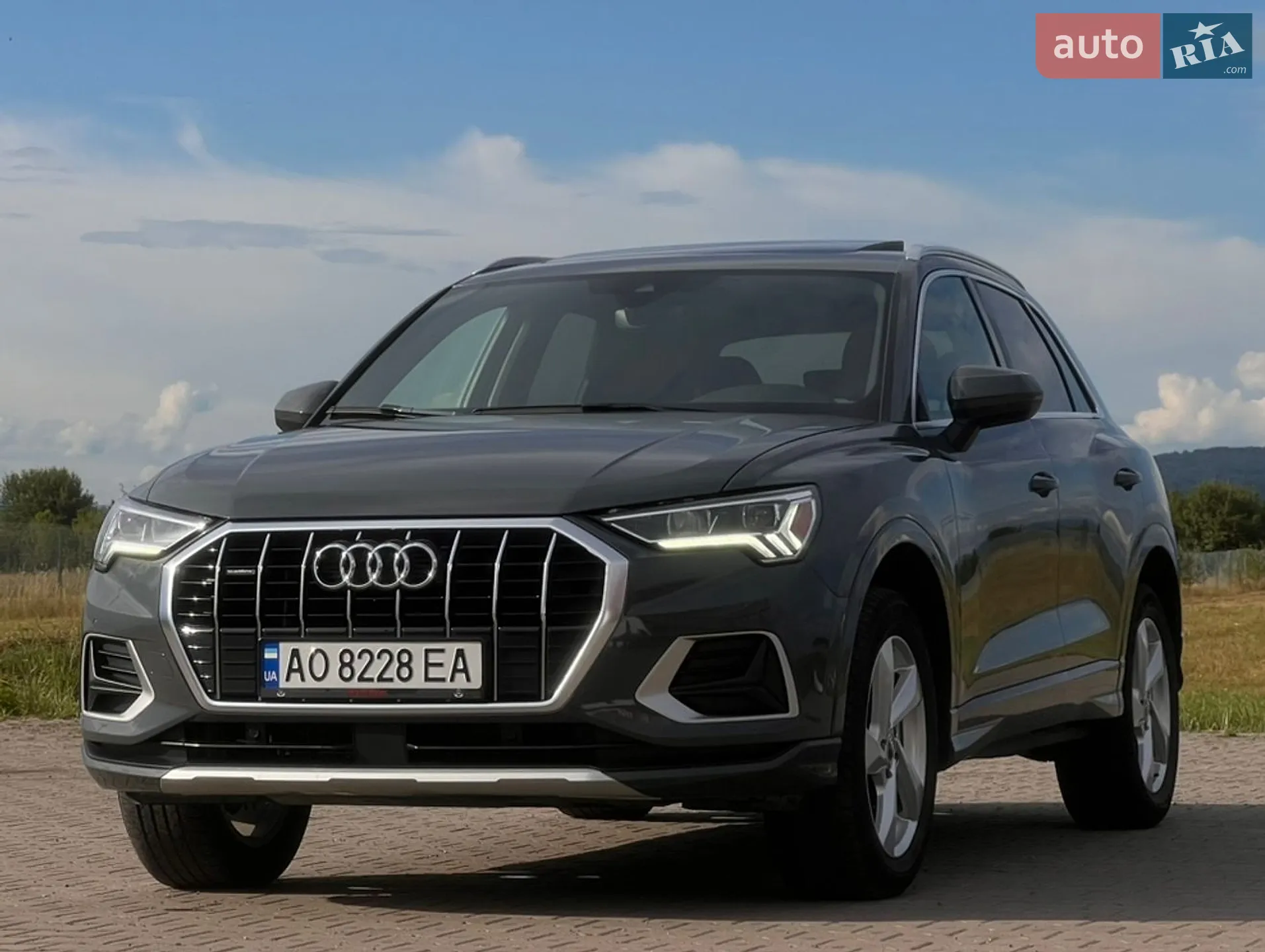 2019 Audi Q3 - фото 1