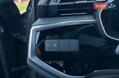 Позашляховик / Кросовер Audi Q3 2019 в Києві фото 37 Позашляховик / Кросовер Audi Q3 2019 в Києві