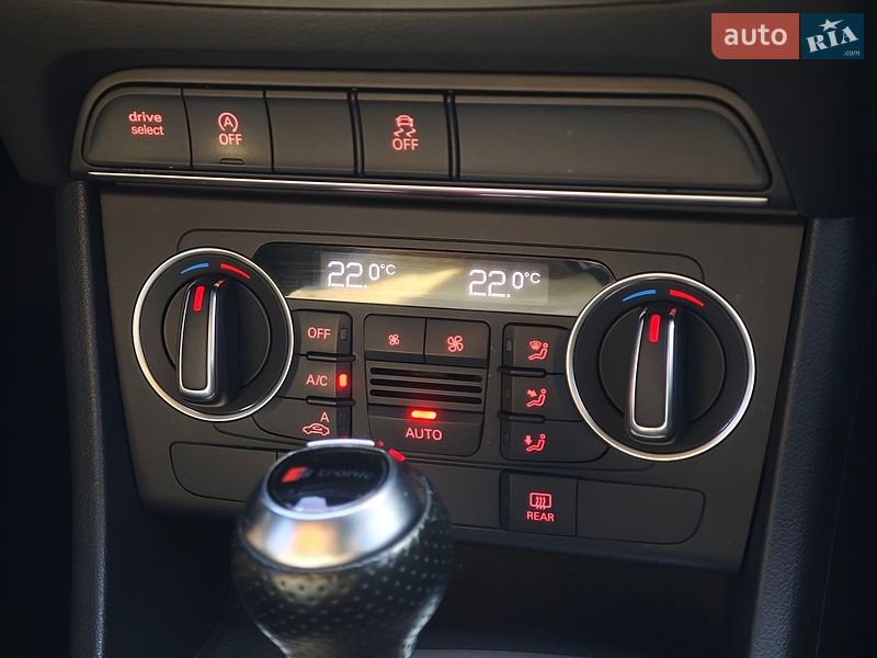 Внедорожник / Кроссовер Audi Q3 2012 в Одессе