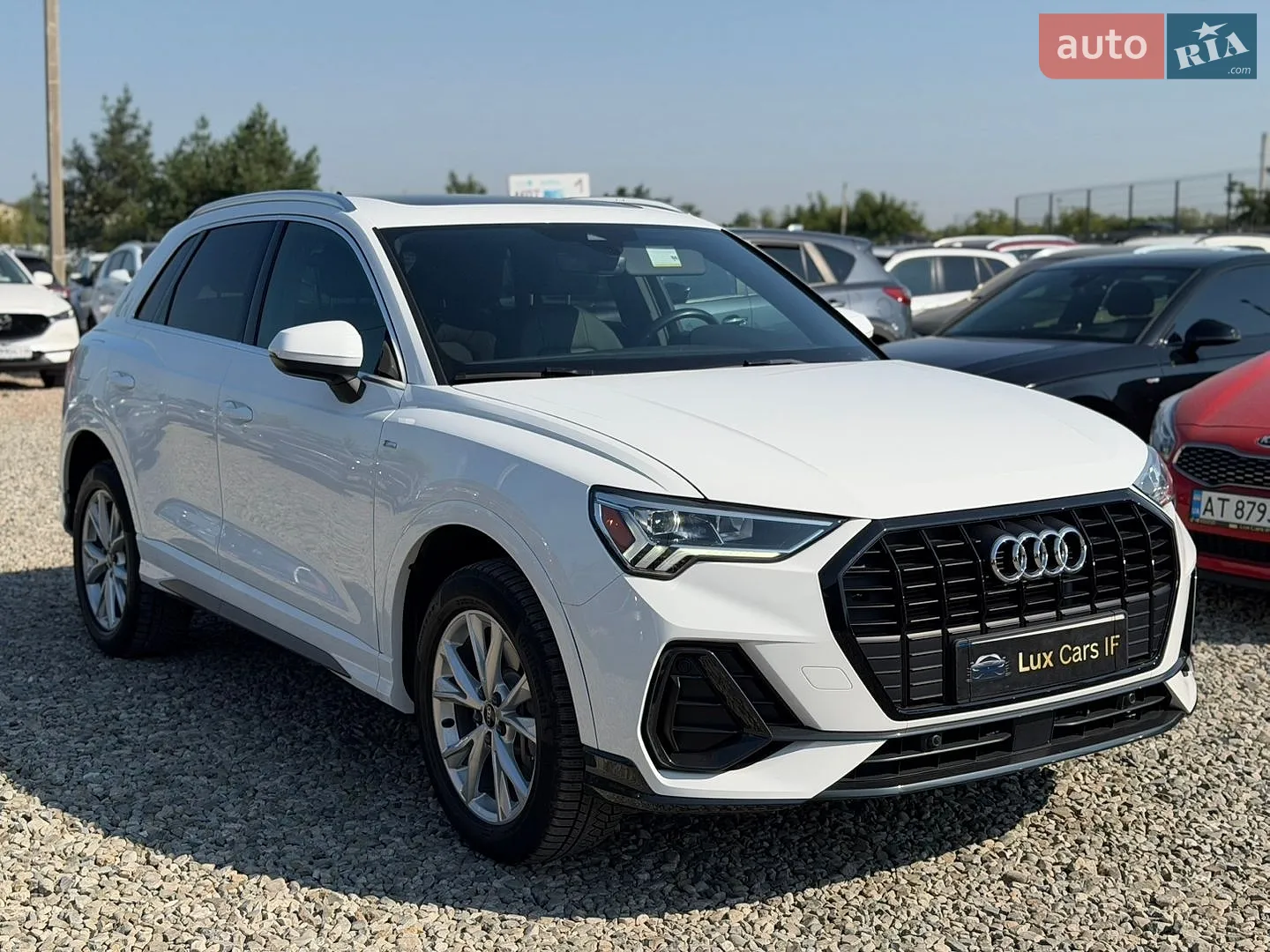 2022 Audi Q3 - фото 1