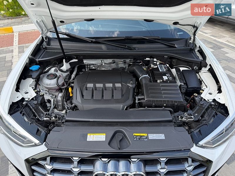 Внедорожник / Кроссовер Audi Q3 2023 в Киеве