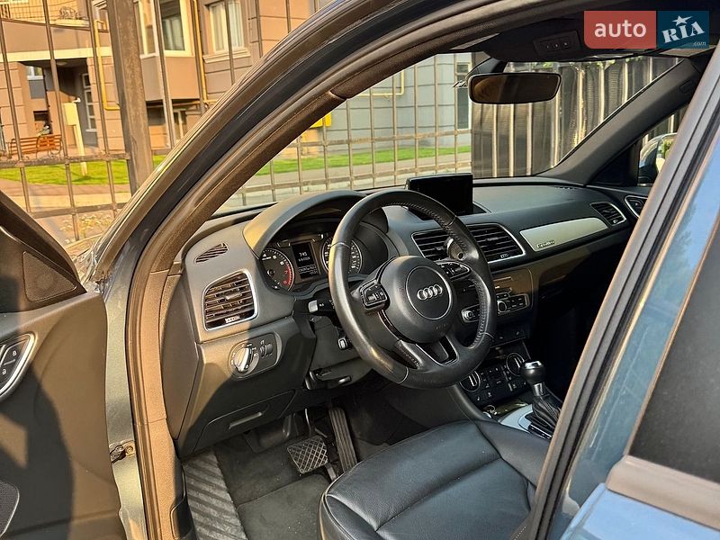 Позашляховик / Кросовер Audi Q3 2016 в Києві