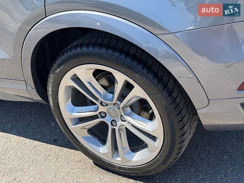 Внедорожник / Кроссовер Audi Q3 2016 в Львове
