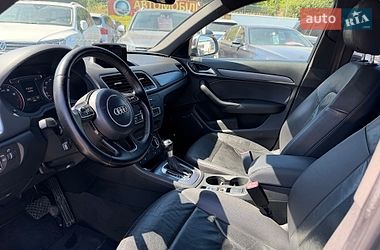 Внедорожник / Кроссовер Audi Q3 2016 в Львове