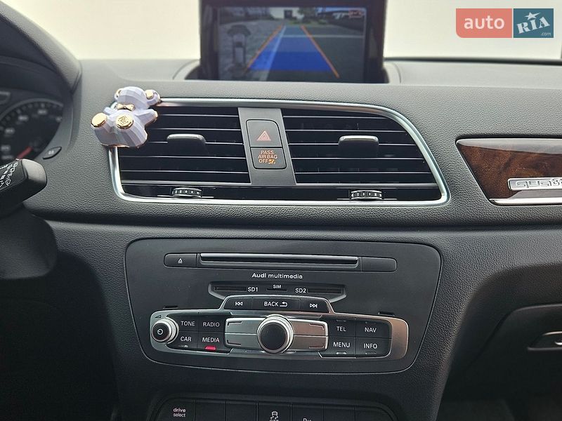 Внедорожник / Кроссовер Audi Q3 2017 в Мукачево