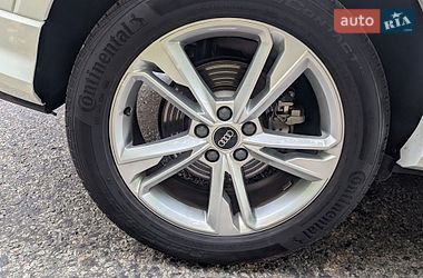 Позашляховик / Кросовер Audi Q3 2024 в Борисполі