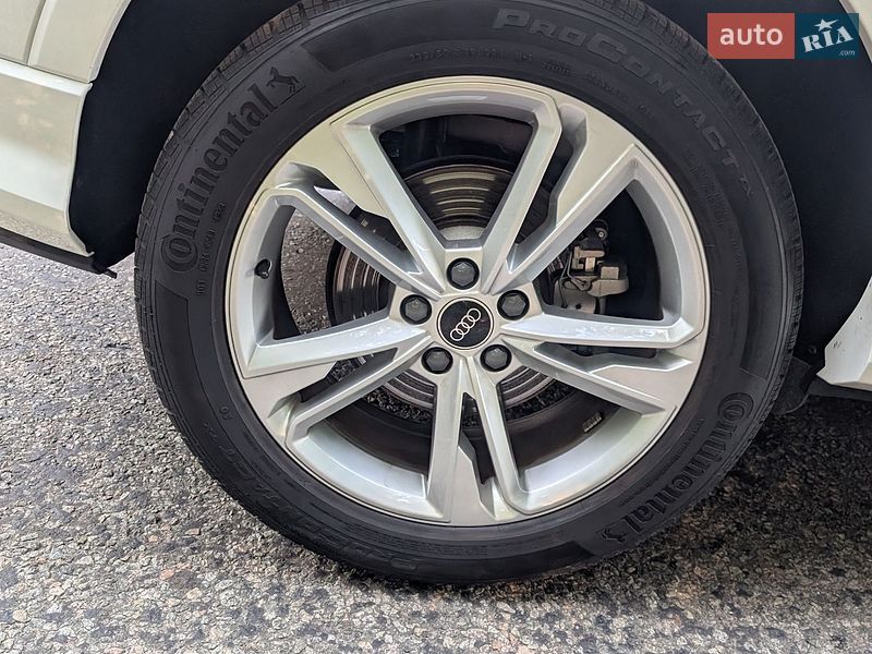 Позашляховик / Кросовер Audi Q3 2024 в Борисполі