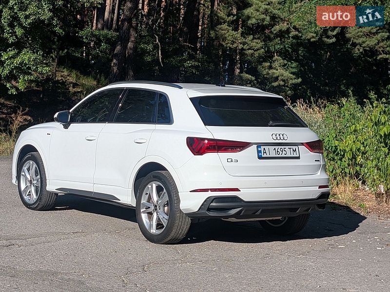 Позашляховик / Кросовер Audi Q3 2024 в Борисполі