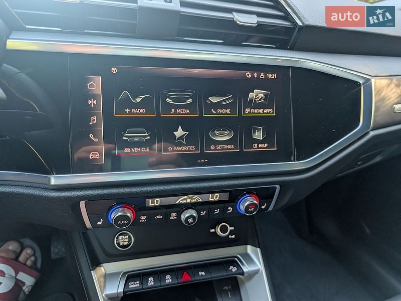 Позашляховик / Кросовер Audi Q3 2024 в Борисполі